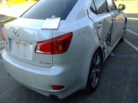 2009 LEXUS IS250, WHITE, SDN, 2.5L, AT,  Z25940
